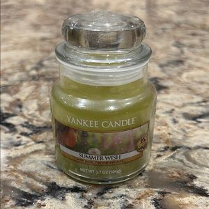 Yankee Candle Summer Wish Green Jar